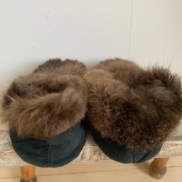 Handmade Leather and Fur Moccasins-Cozy - Picture 4 of 15